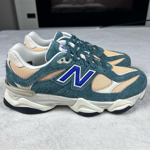 New Balance 9060 Shoes Kids Size 6.5 Green Orange Athletic Sneakers New In Box - Picture 10 of 14
